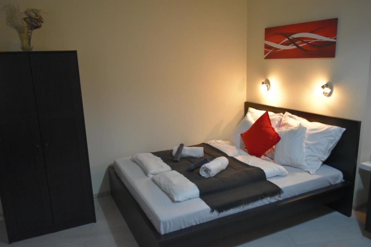Főtér Apartmanház Szentendre Esterno foto