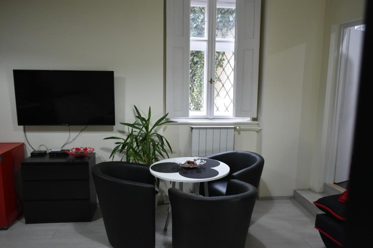 Főtér Apartmanház Szentendre Esterno foto