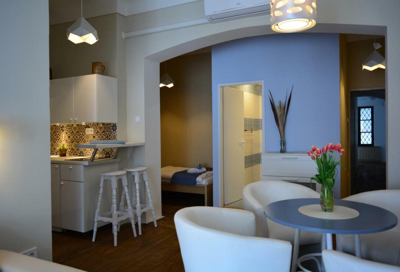 Főtér Apartmanház Szentendre Esterno foto