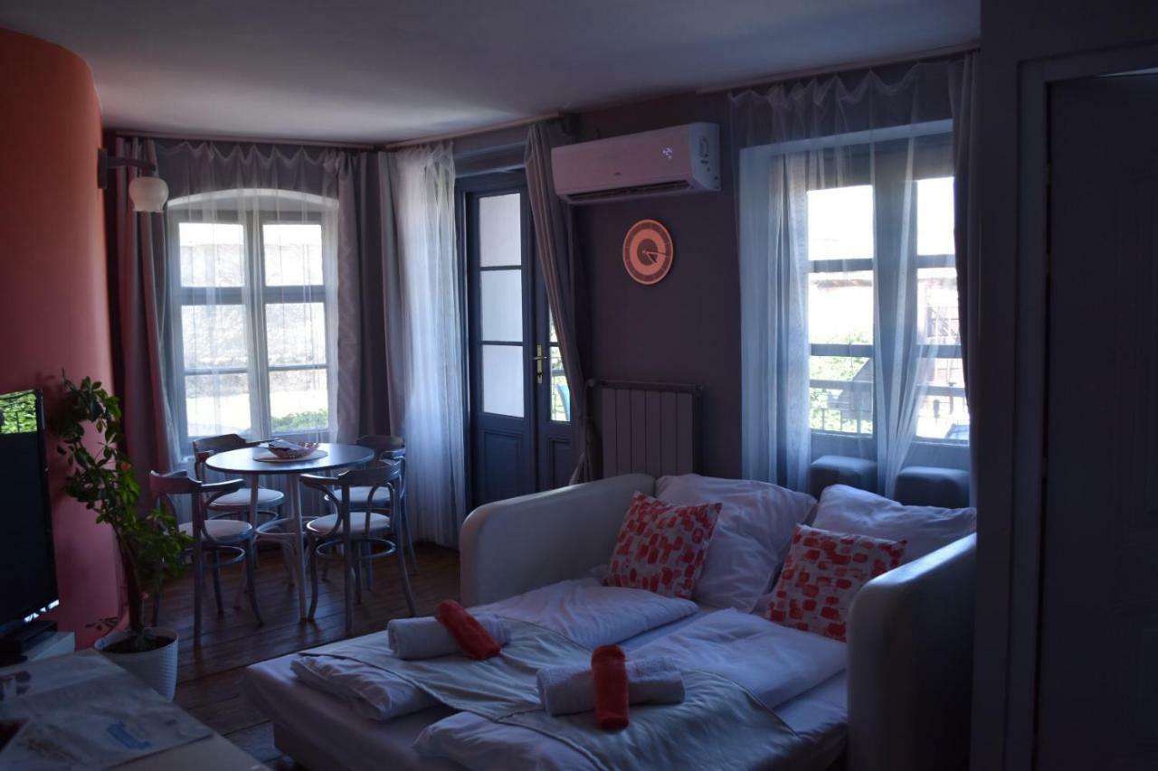 Főtér Apartmanház Szentendre Esterno foto