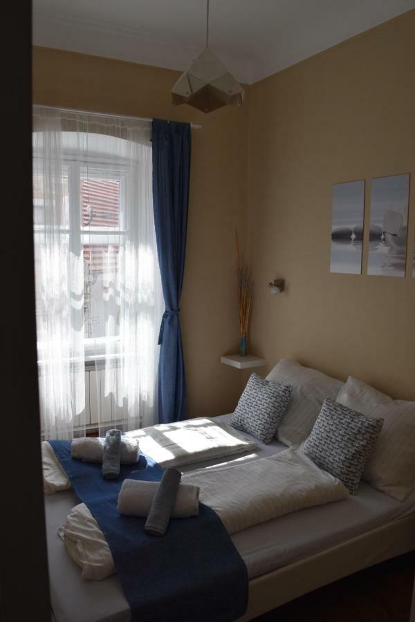 Főtér Apartmanház Szentendre Esterno foto